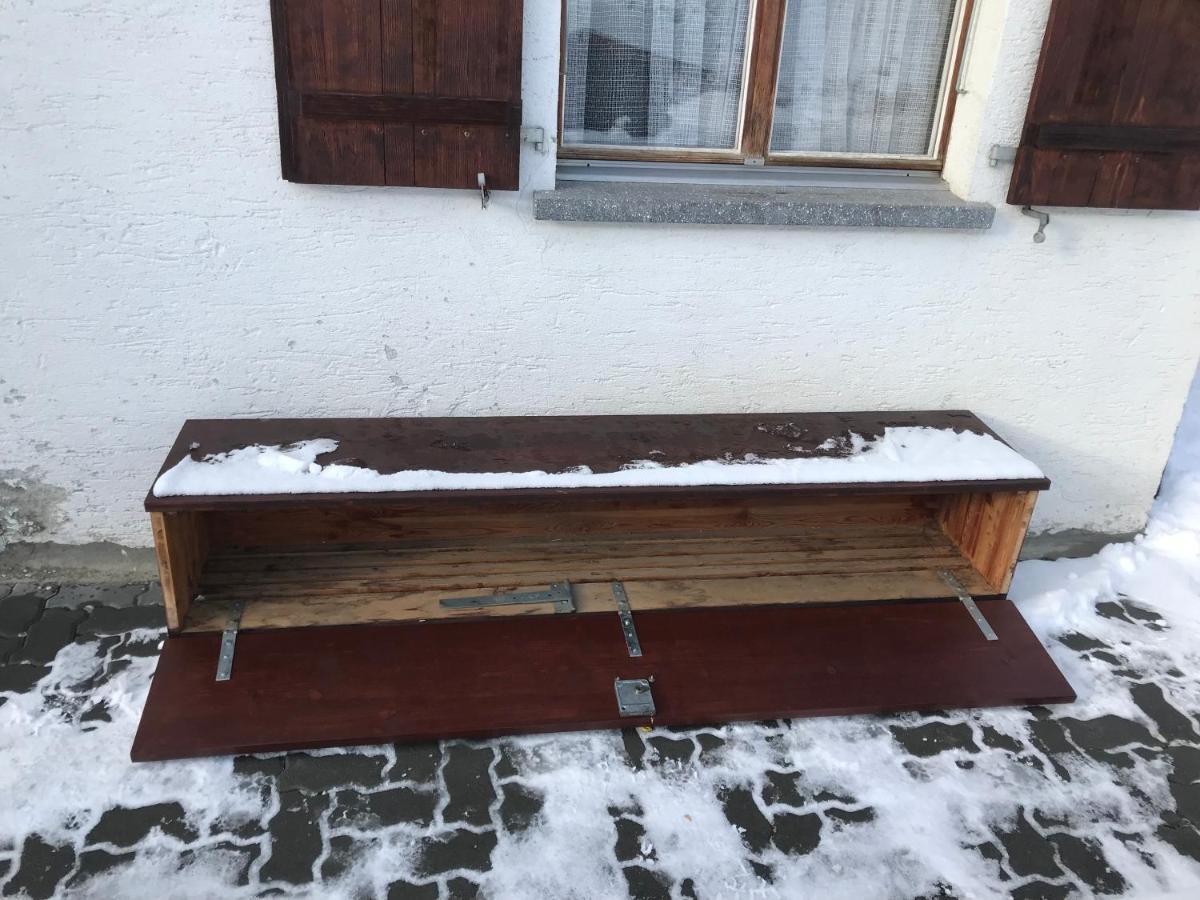 Ferienwohnung Im Chalet Boubou Wiler エクステリア 写真